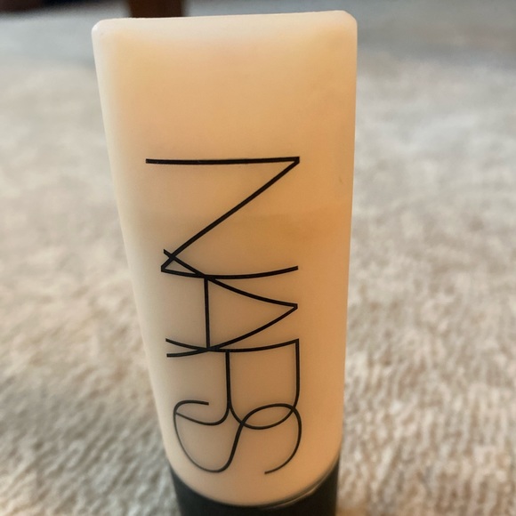 NARS soft matte complete foundation - Picture 2 of 3